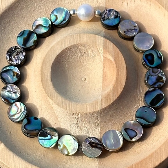 B72. AAA Coin Abalone & Freshwater Pearl W/ .925 SS - Picture 4 of 6